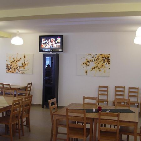 בראשוב Hotel Astra מראה חיצוני תמונה
