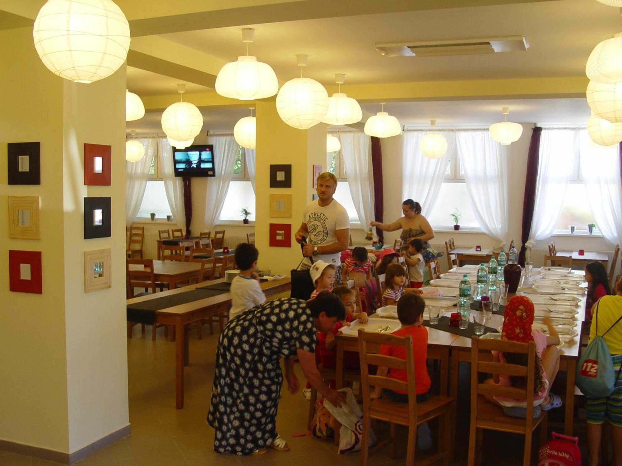 בראשוב Hotel Astra מראה חיצוני תמונה