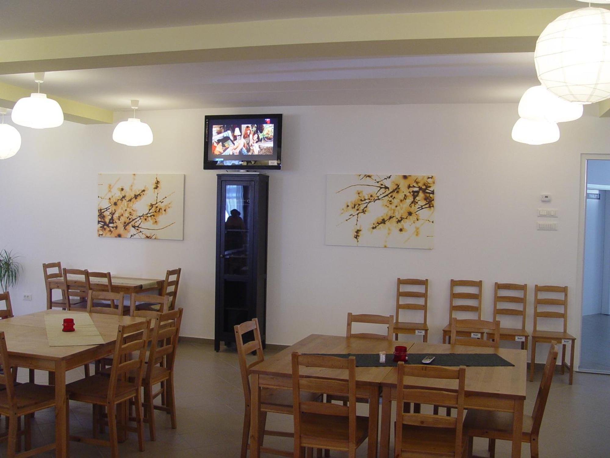 בראשוב Hotel Astra מראה חיצוני תמונה